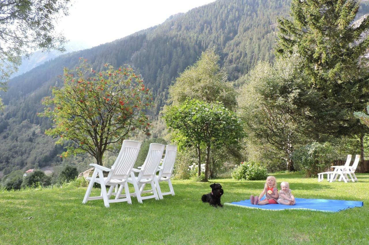 Kuehlerhof Aparthotel Anterselva di Mezzo Kültér fotó